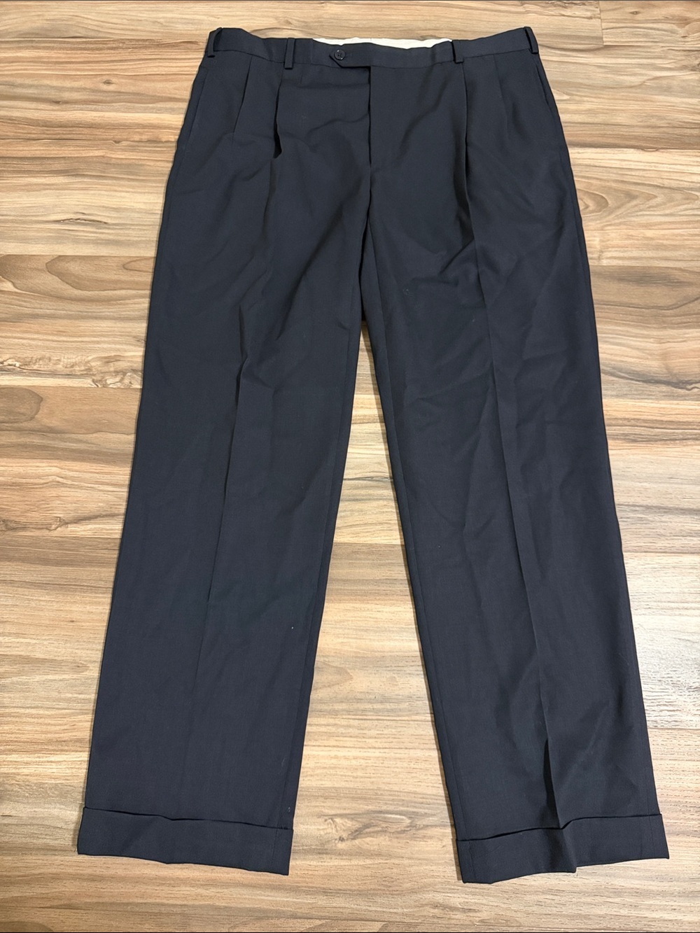 Brooks Brothers Mens 37x32 Navy Wool Dress Pants Pleated Cuffed Classic Fit 346